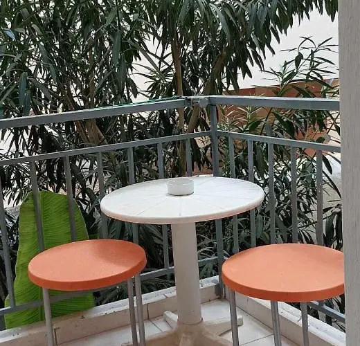 Apartment By The Sepolia Metro